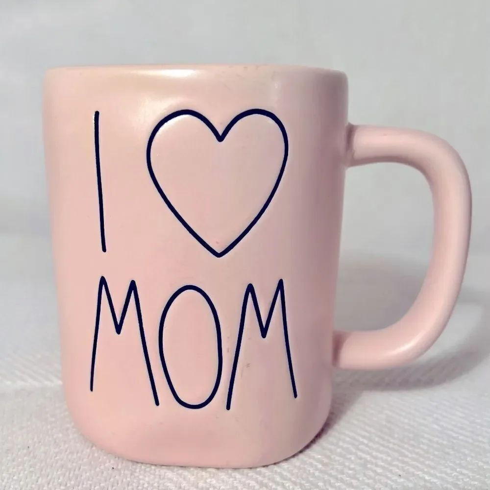 Rae DunnāMug PINK I LOVE (heart) MOM Ceramic Cup Dishwasher Safe Magenta.
